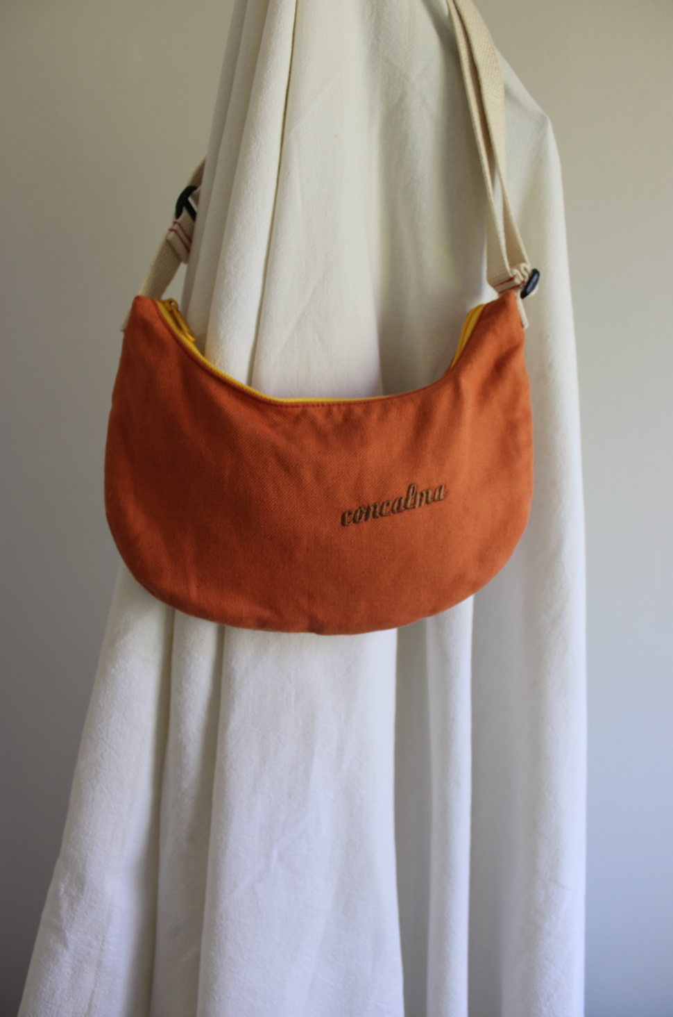 Media Luna SM | Burnt Orange