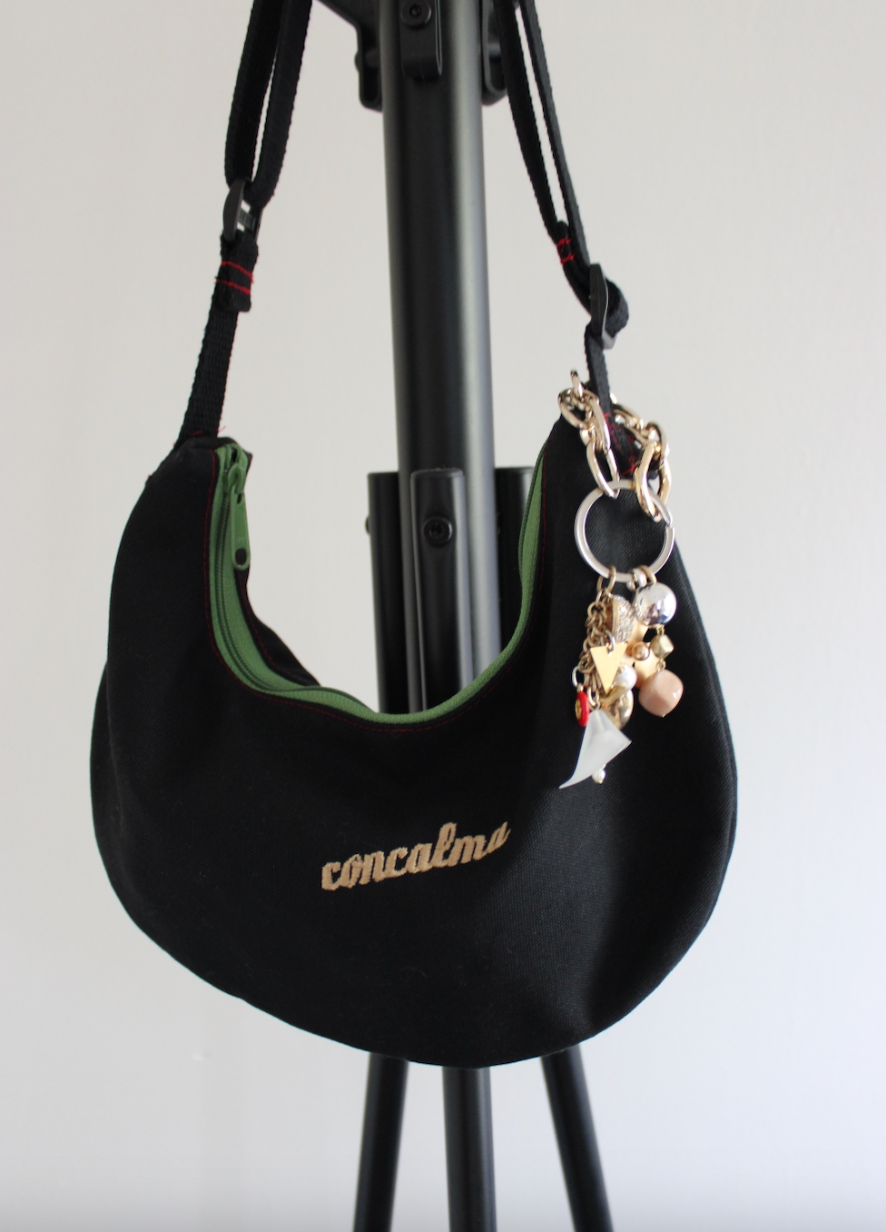 Charm | Lilly - heart - red circle - bling - stones ...
