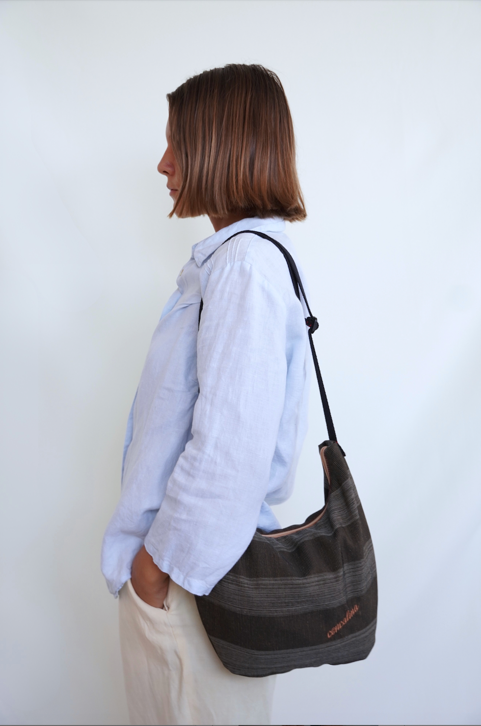 Media Luna LG | Elegant Chracoal