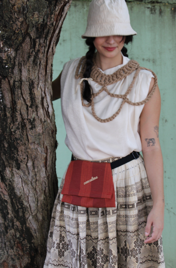 Hip Pouch / Pomegranate