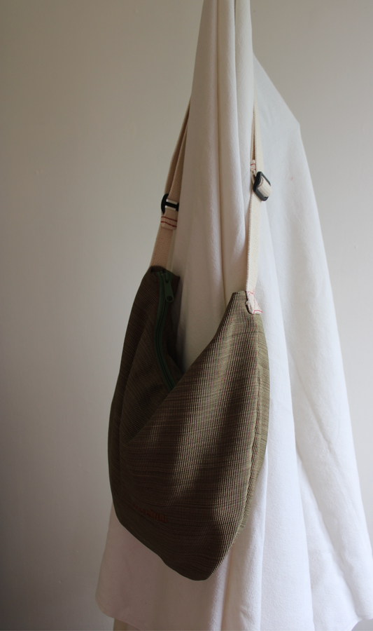 Media Luna LG | Elegant Olive