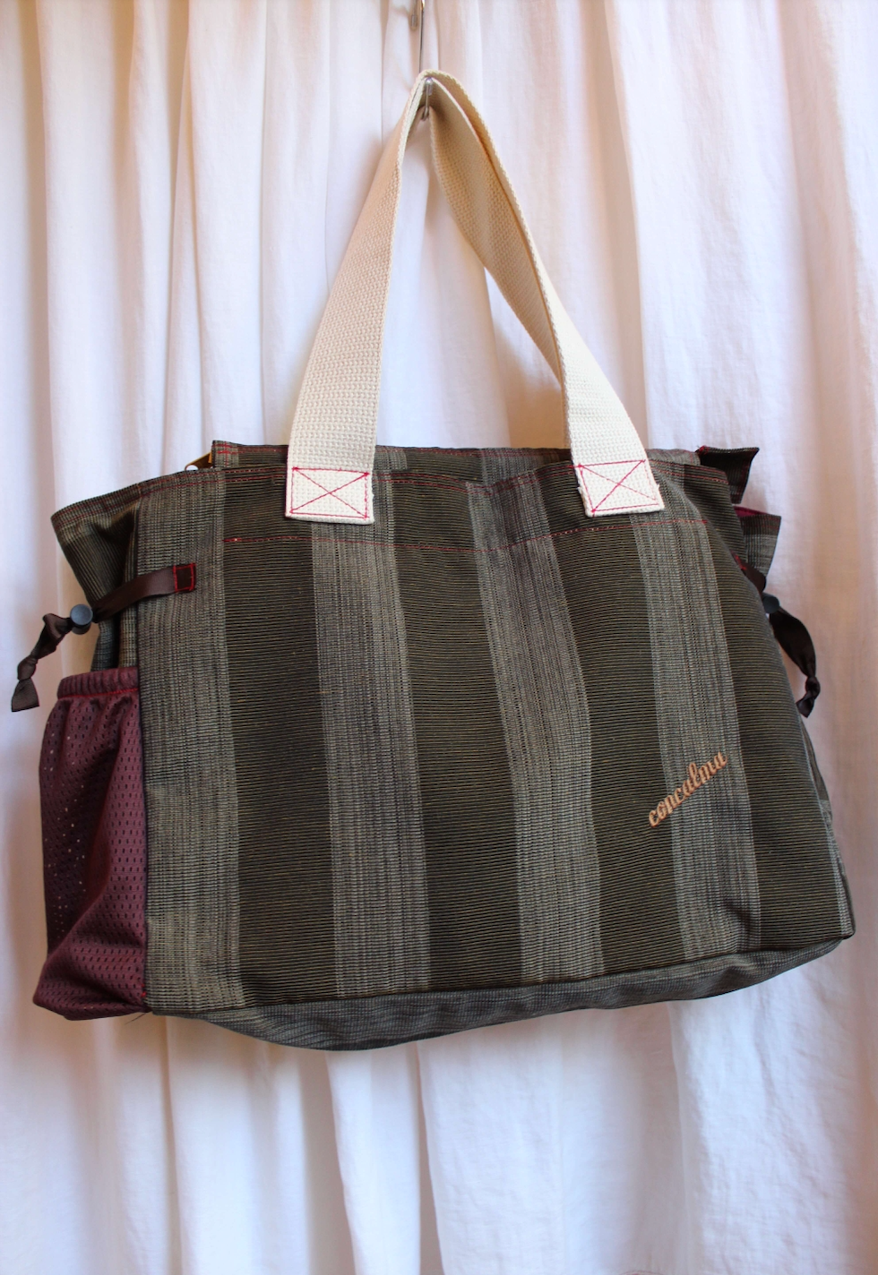 Market | Elegant Charcoal