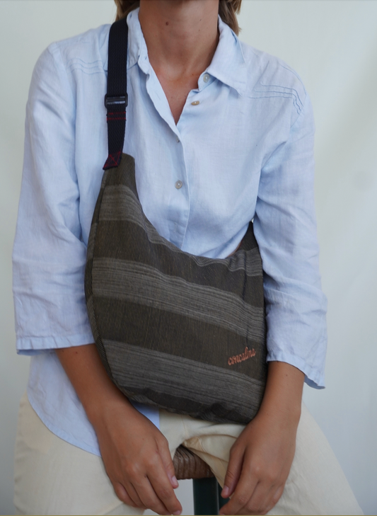 Media Luna LG | Elegant Chracoal