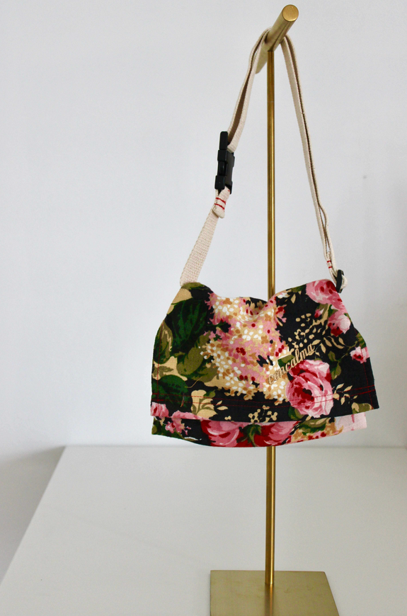 Hip Pouch - Flowers over Black